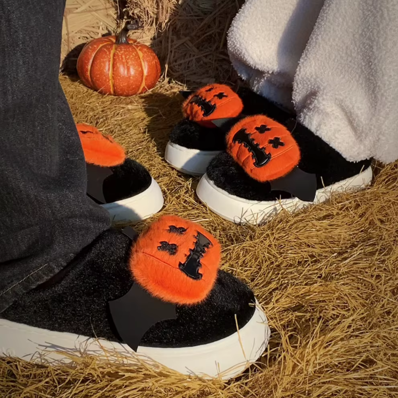 BooStep – Halloween Hjemmesko med Tegneseriemotiv