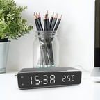 TimeGlow Vækkeur – Minimalistisk Digitalt Design Sort
