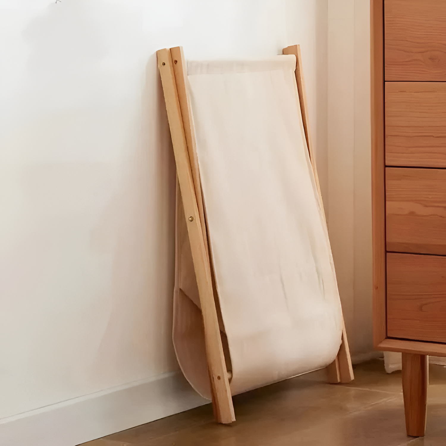 FoldNest Vasketøjskurv – Stilren Opbevaring