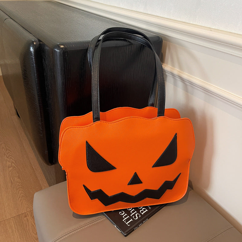 PumpkinCarry – Halloween Skuldertaske med Græskardesign