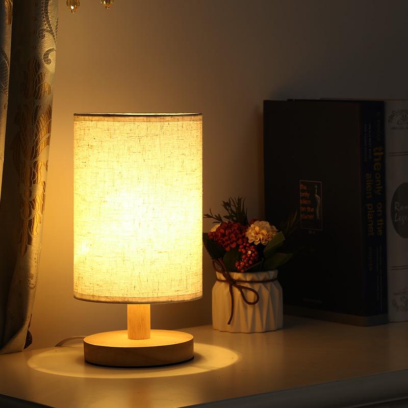 NordLume Bordlampe – Organisk Design med Tekstilskærm