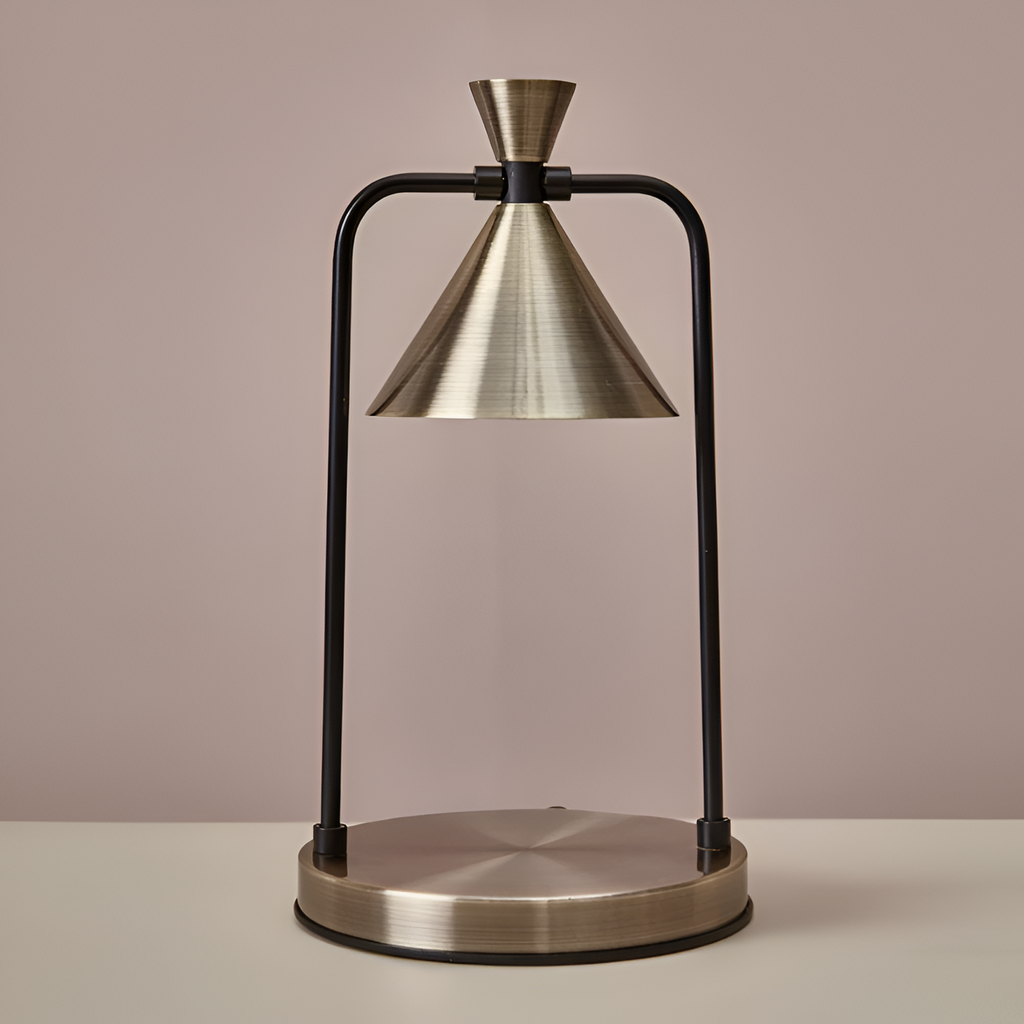 ForgeLight Bordlampe – Industrielt Design