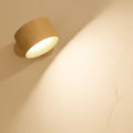 LumiNord Væglampe – Trådløst Design med Fjernbetjening Beige