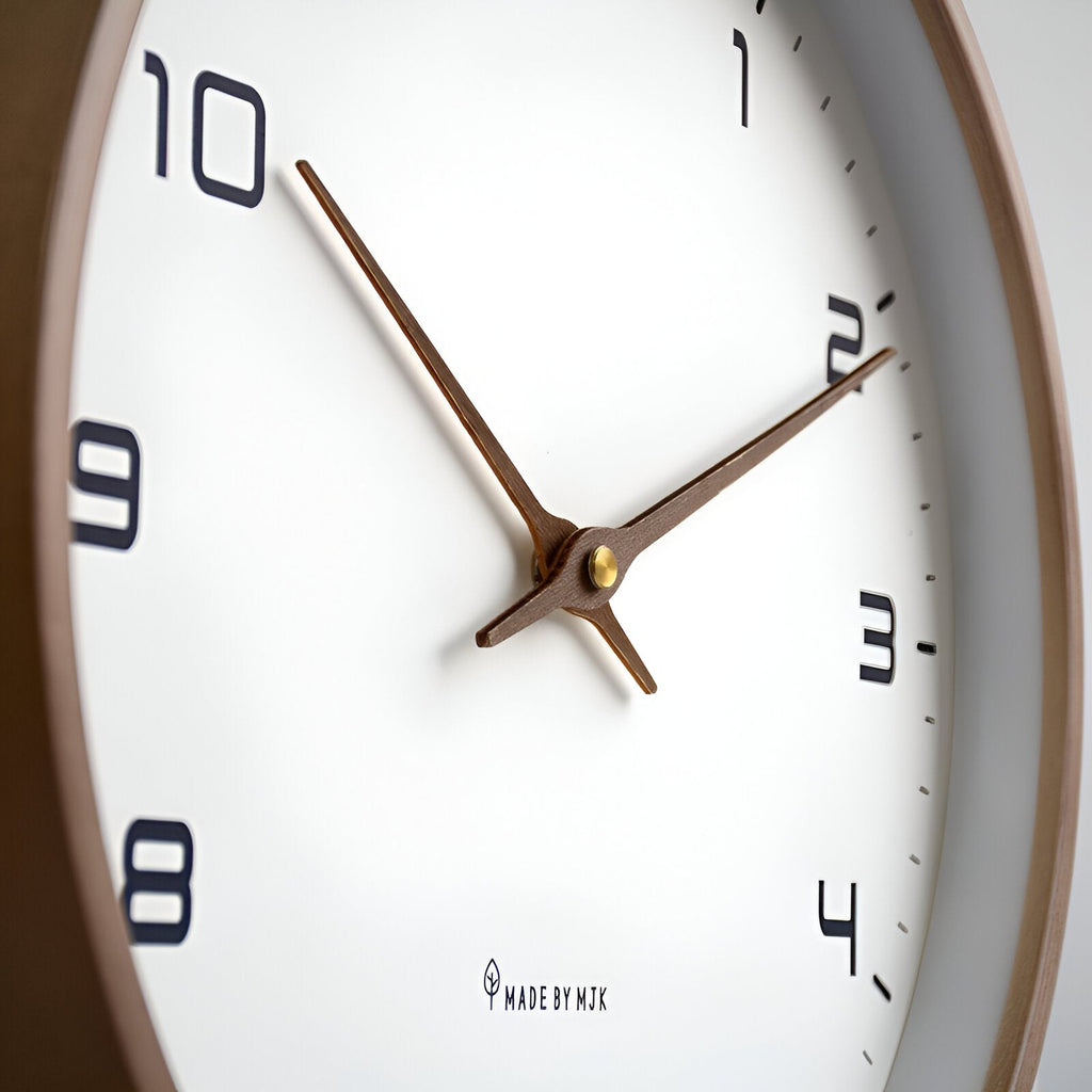 EleQuartz Uhr | Runde Wanduhr - Nordische Holz Wanduhr