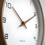 EleQuartz Uhr | Runde Wanduhr - Nordische Holz Wanduhr