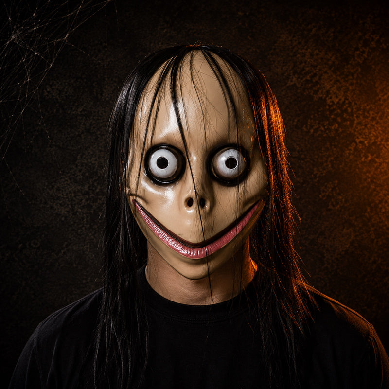 Grimora – Halloween Maske med Langt Sort Hår