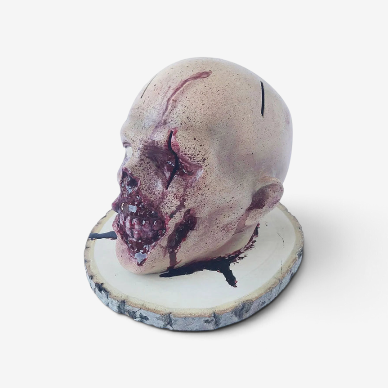 SkullForge – Halloween Kranieholder med Knive Beige