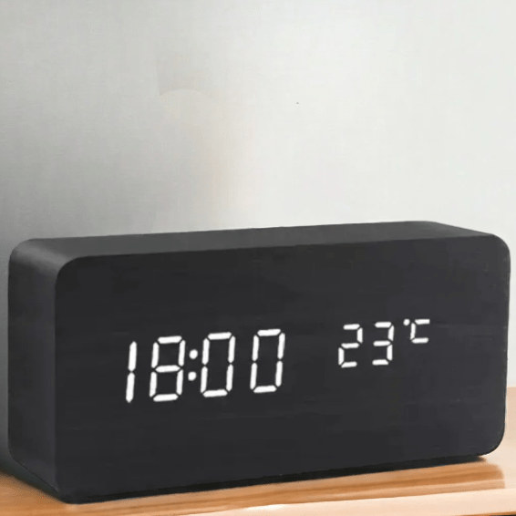 WoodTime LED Vækkeur – Moderne Trædesign