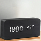 WoodTime LED Vækkeur – Moderne Trædesign