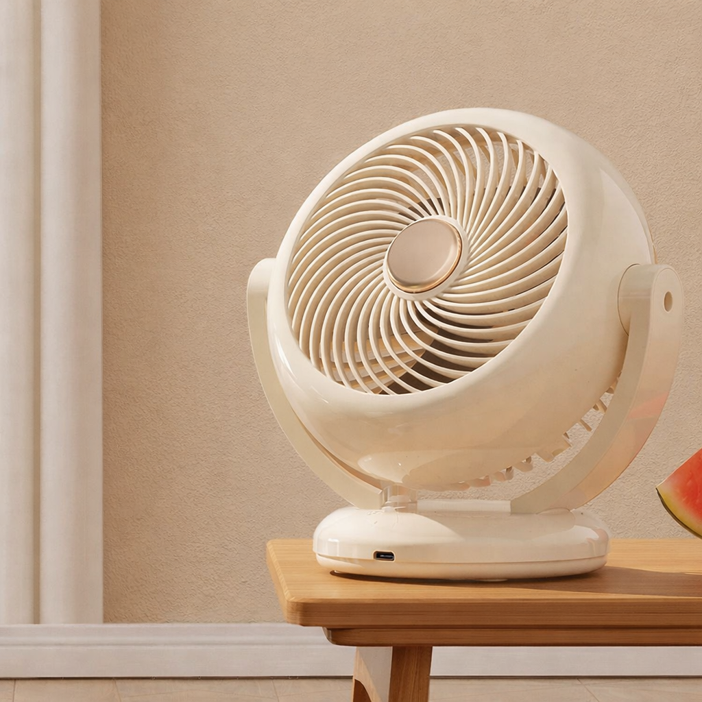 BreezeMini Ventilator – Bærbart Hånd- og Borddesign