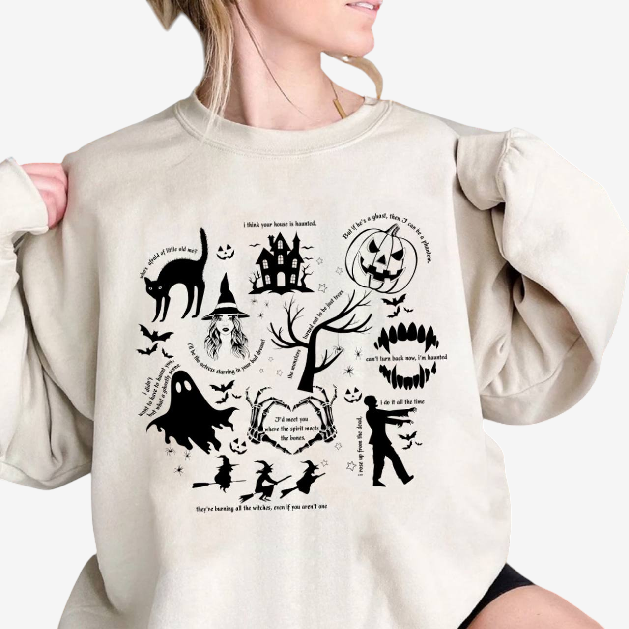 SpookyMuse – Halloween T-shirt til Dame med Grafisk Print Beige